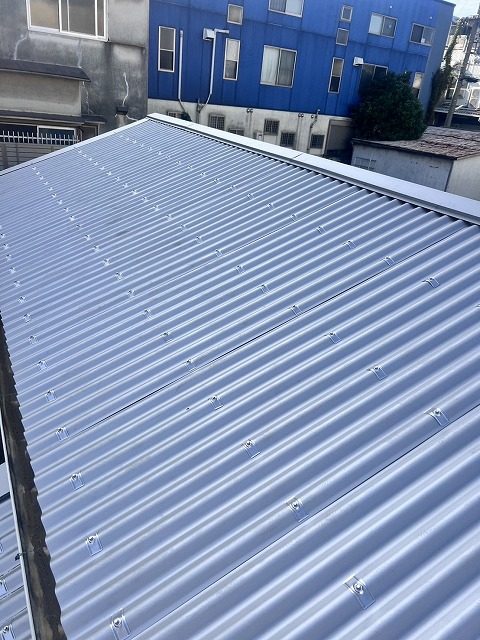 ガルバリウム鋼板大波