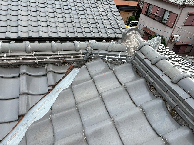 熨斗瓦のズレにも注意