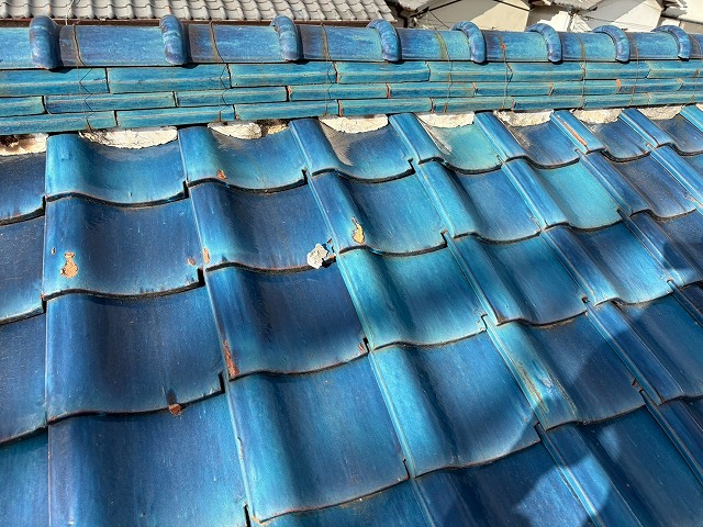 状態が悪いので葺き替えをご案内