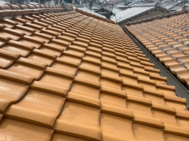 大阪市平野区で内装リフォームに伴い屋根調査を実施した事例、屋根リフォーム工事が重要な理由を解説