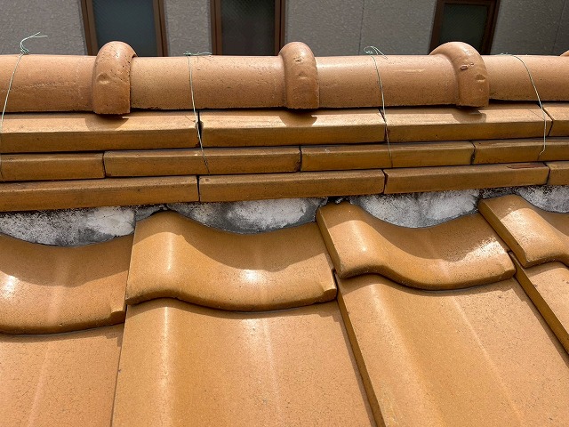 雨漏り原因はDIYによる漆喰の施工不良
