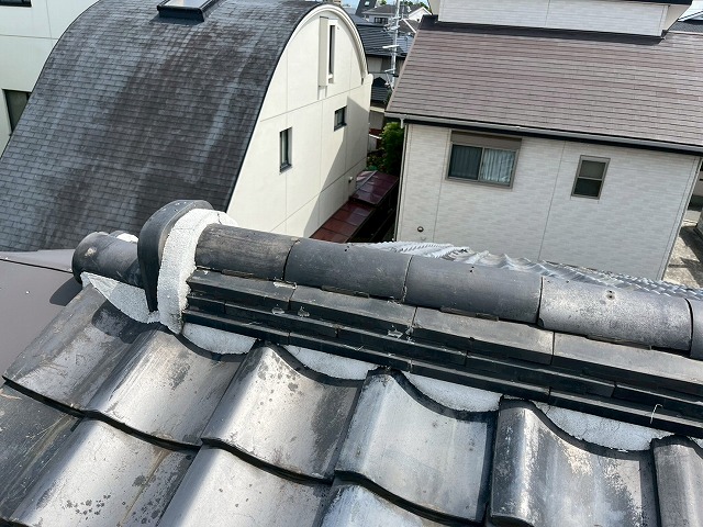 増し詰めが疑われる漆喰