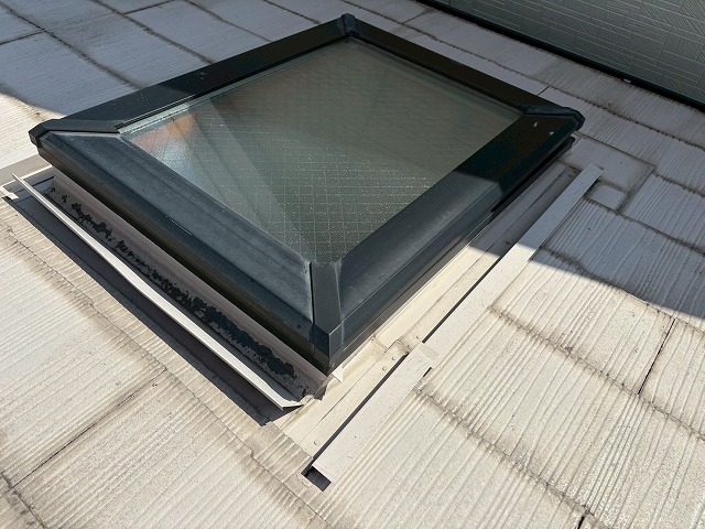 雨漏り原因の天窓
