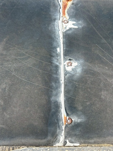 雨漏り原因の谷部分