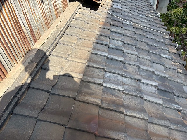 瓦自体が経年劣化