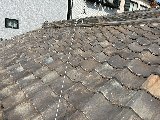 雨漏りした瓦屋根