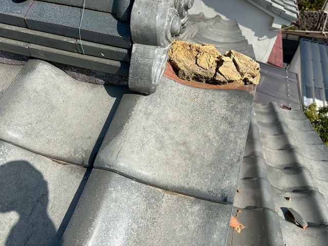 破損した丸瓦
