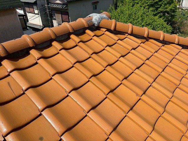 瓦屋根の状態確認