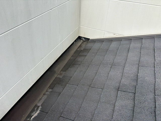 雨仕舞い板金の状態確認
