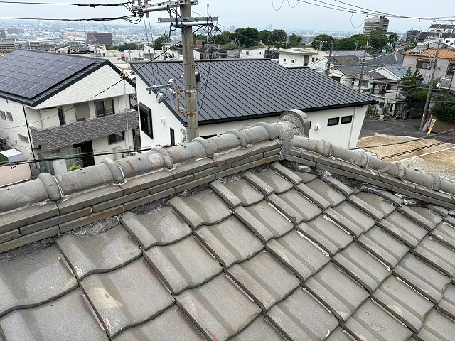 瓦屋根