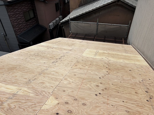 野地板の施工
