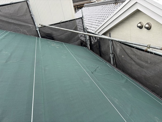 防水シート（ルーフィング）の敷設