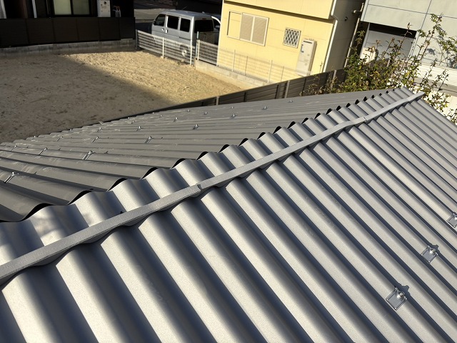 防水シート（改質アスファルトルーフィング）の施工